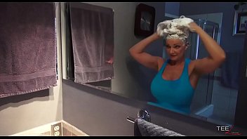 Deauxma’s Hair Care And Oral Pleasure Session
