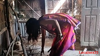 Rural Wife Enjoys Outdoor Doggy Style Sex (official Localsex31 Video)