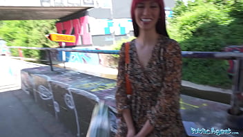 Seductive Agent With A Gorgeous Smile And Curvy Backside Enjoys Outdoor Passion
