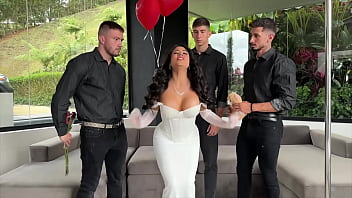 Steffy Moreno’s Intense Valentine’s Day Gangbang With Dp And Anal Action