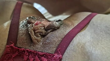 Homemade Fun With A Mature Woman And A Satisfying Creampie
