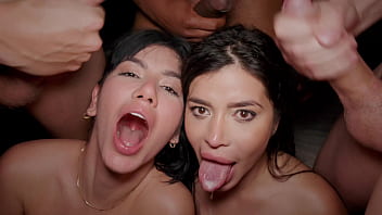 Two Women Reached Out To Join A Group Experience Together – Featuring Yenifer Chacon & Sara Retali