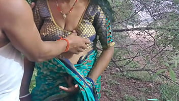 Sensual Santhali Housewife Enjoys Outdoor Intimacy
