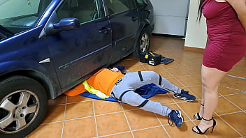Wife Gets Filled By The Repairman During A Steamy Encounter
