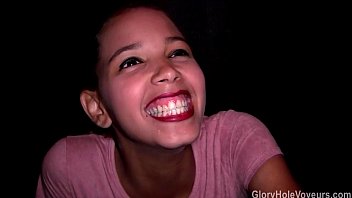 Ebony Teen’s First Gloryhole Experience