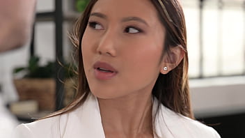 Seductive Real Estate Agent May Thai Lures Client Into Wild Unrestrained Sex Session Gp2740