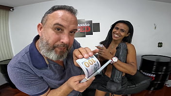 Indian Milf Juju Takes On $10,000 Challenge To Insert Tikinho In Her Anus