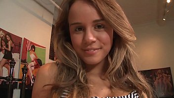 Curvaceous Young Woman Alexis Adams Has A Preference For Well-endowed Partners