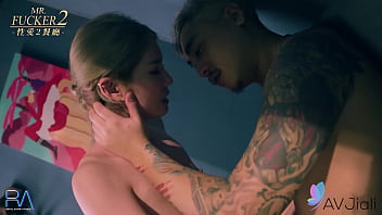 Li Zhiyan Has Intimate Encounter With Bartender At The Club.